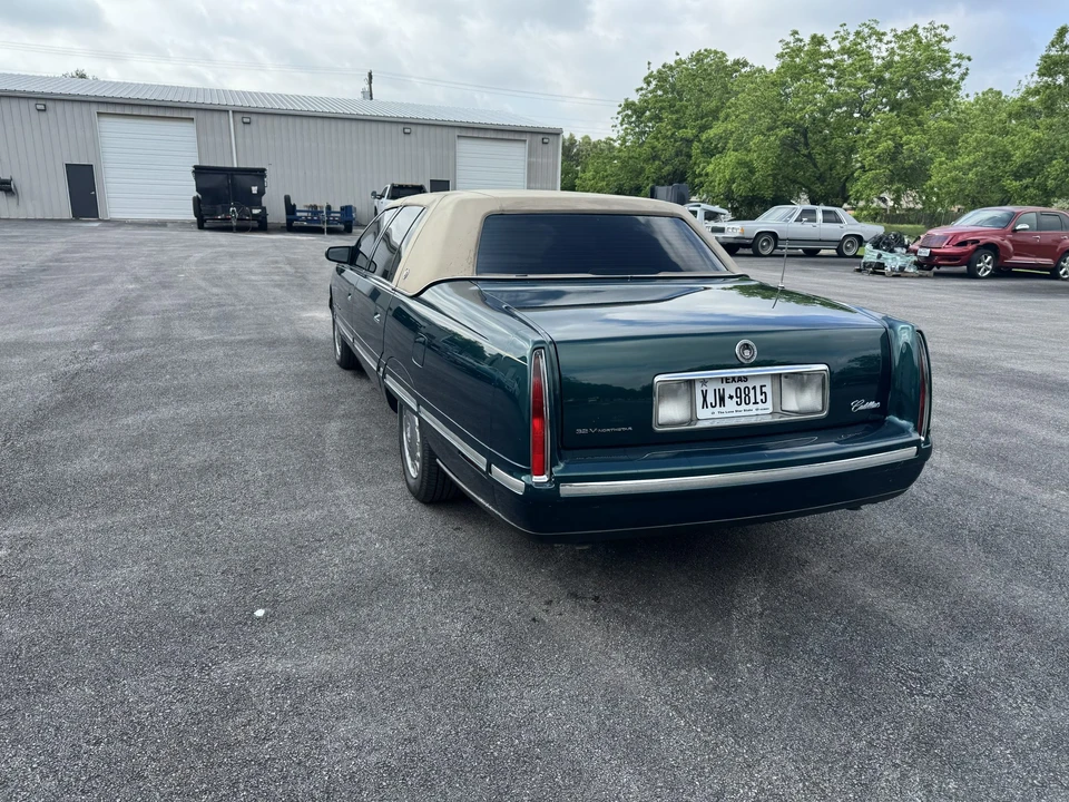 1999 Cadillac DeVille 7th Gen - Image 8 of 31