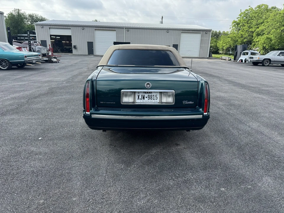 1999 Cadillac DeVille 7th Gen - Image 9 of 31