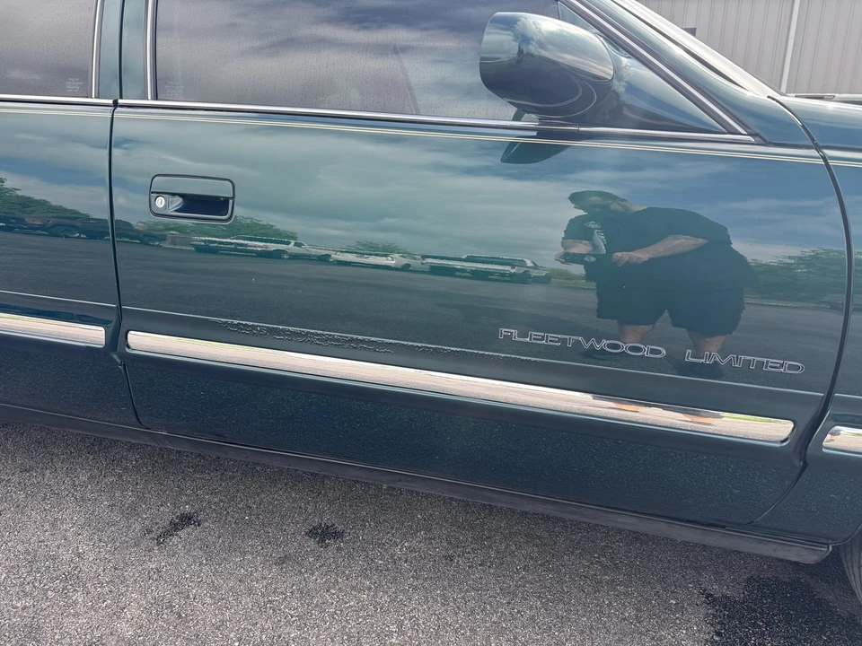 1999 Cadillac DeVille 7th Gen - Image 29 of 31