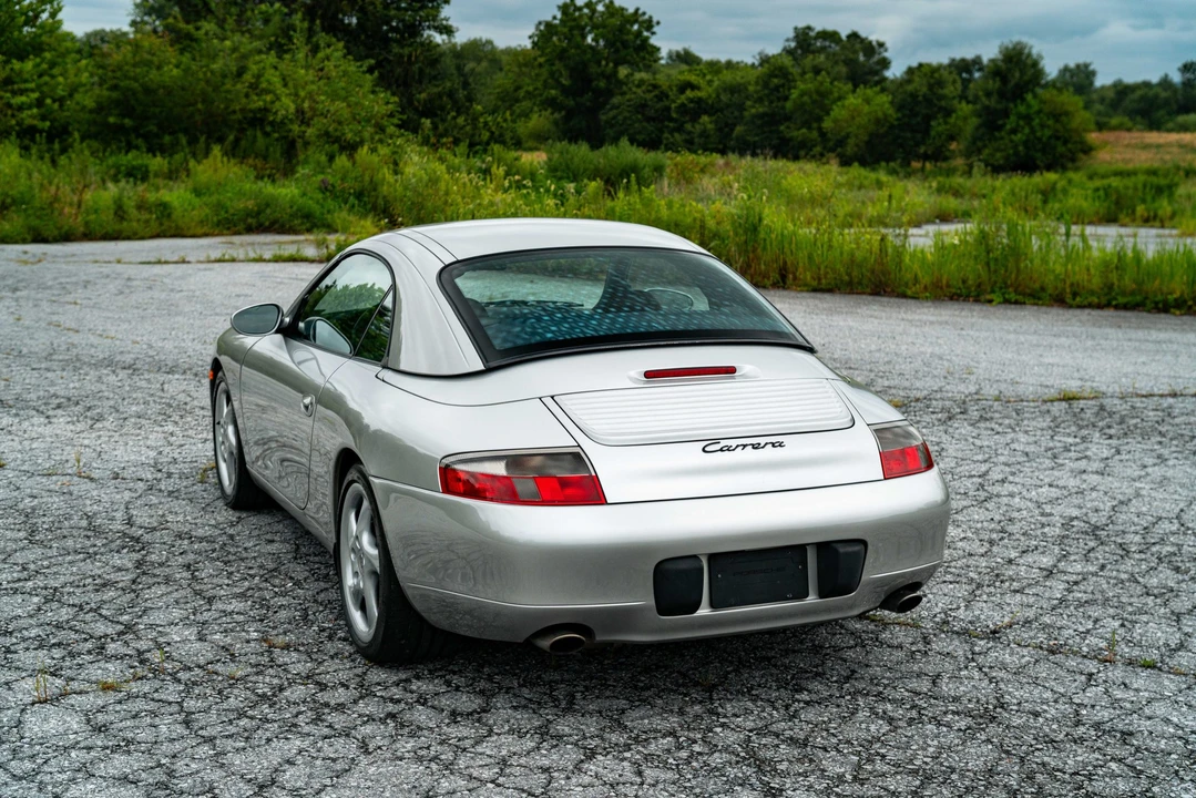 1999 Porsche 996 Carrera - Image 27 of 31
