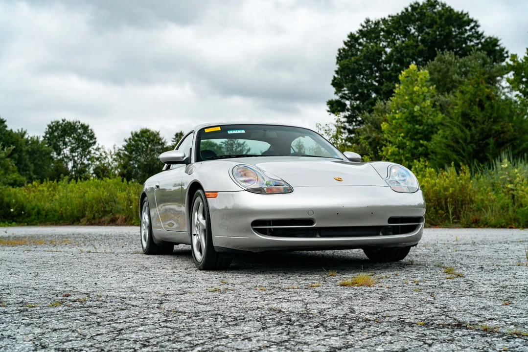 1999 Porsche 996 Carrera - Image 11 of 31
