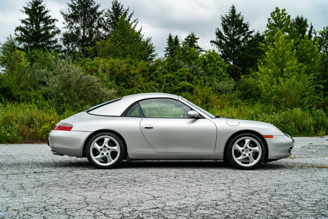 1999 Porsche 996 Carrera - Image 16 of 31