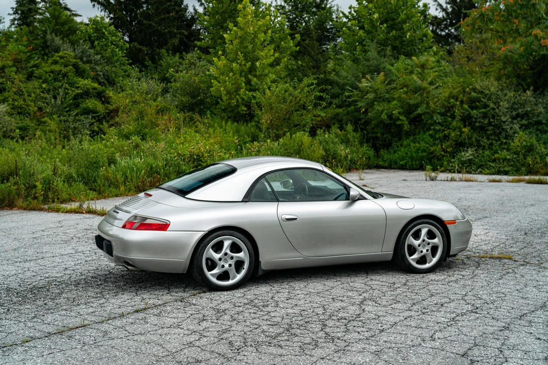 1999 Porsche 996 Carrera - Image 17 of 31