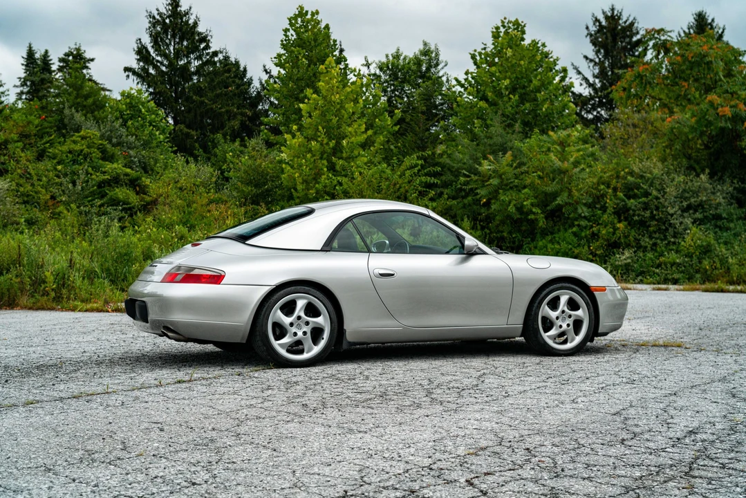 1999 Porsche 996 Carrera - Image 18 of 31