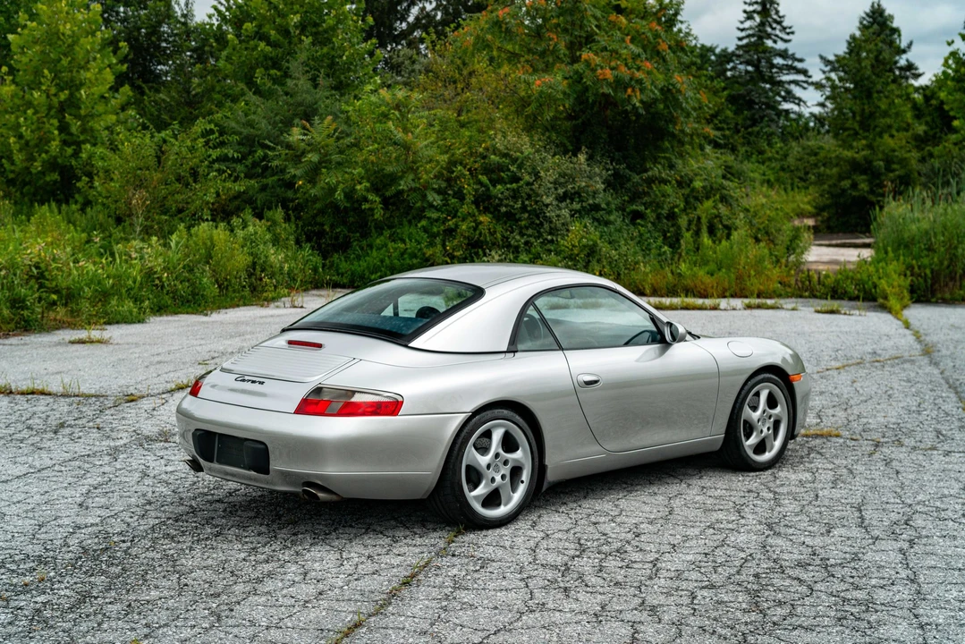 1999 Porsche 996 Carrera - Image 19 of 31