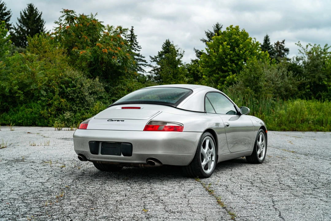 1999 Porsche 996 Carrera - Image 22 of 31