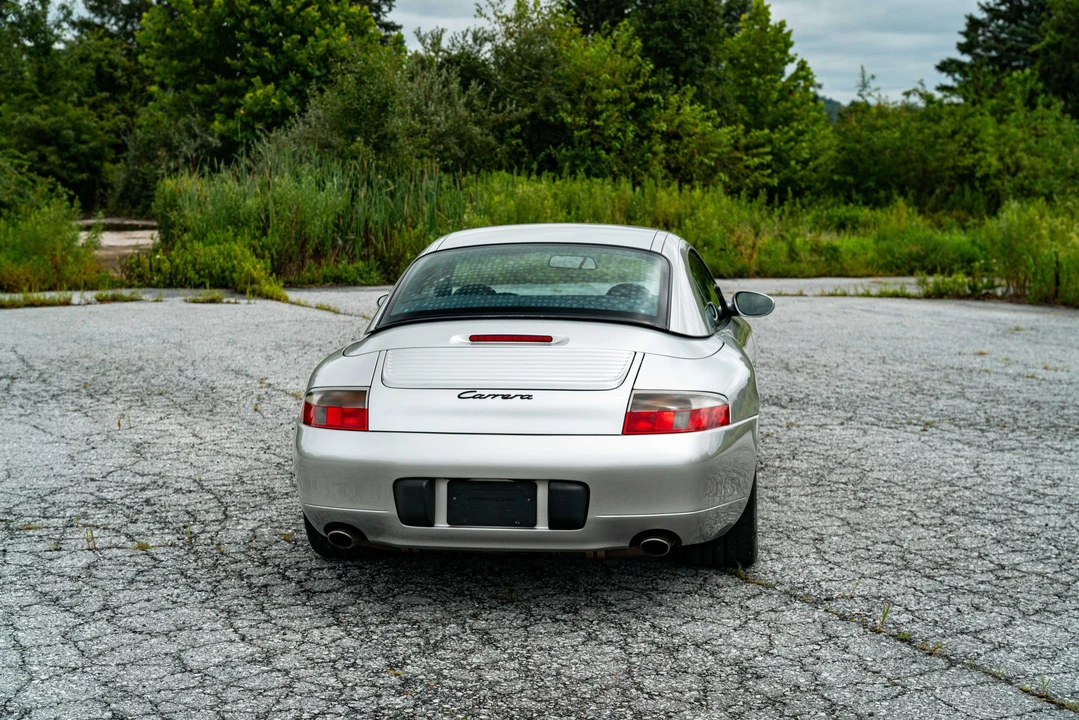 1999 Porsche 996 Carrera - Image 23 of 31