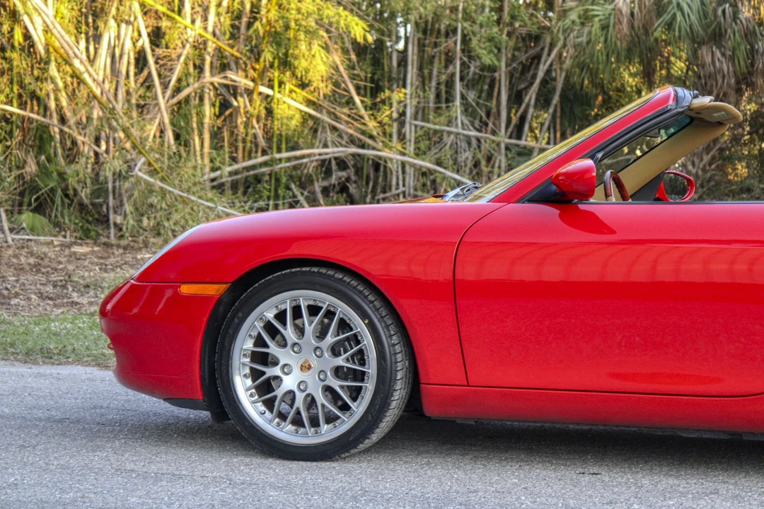 1999 Porsche 996 Carrera - Image 29 of 31