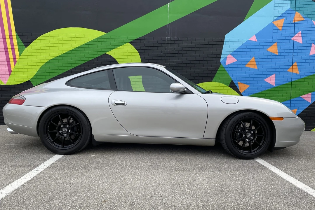 1999 Porsche 996 Carrera - Image 16 of 31