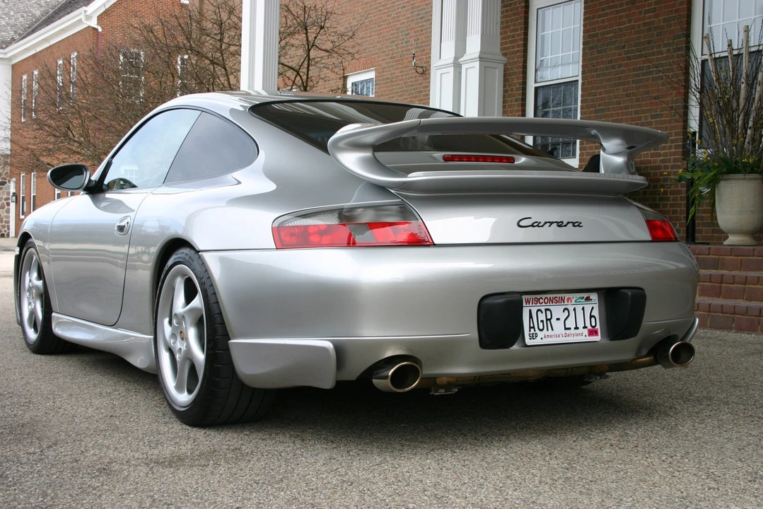 1999 Porsche 996 Carrera - Image 24 of 31