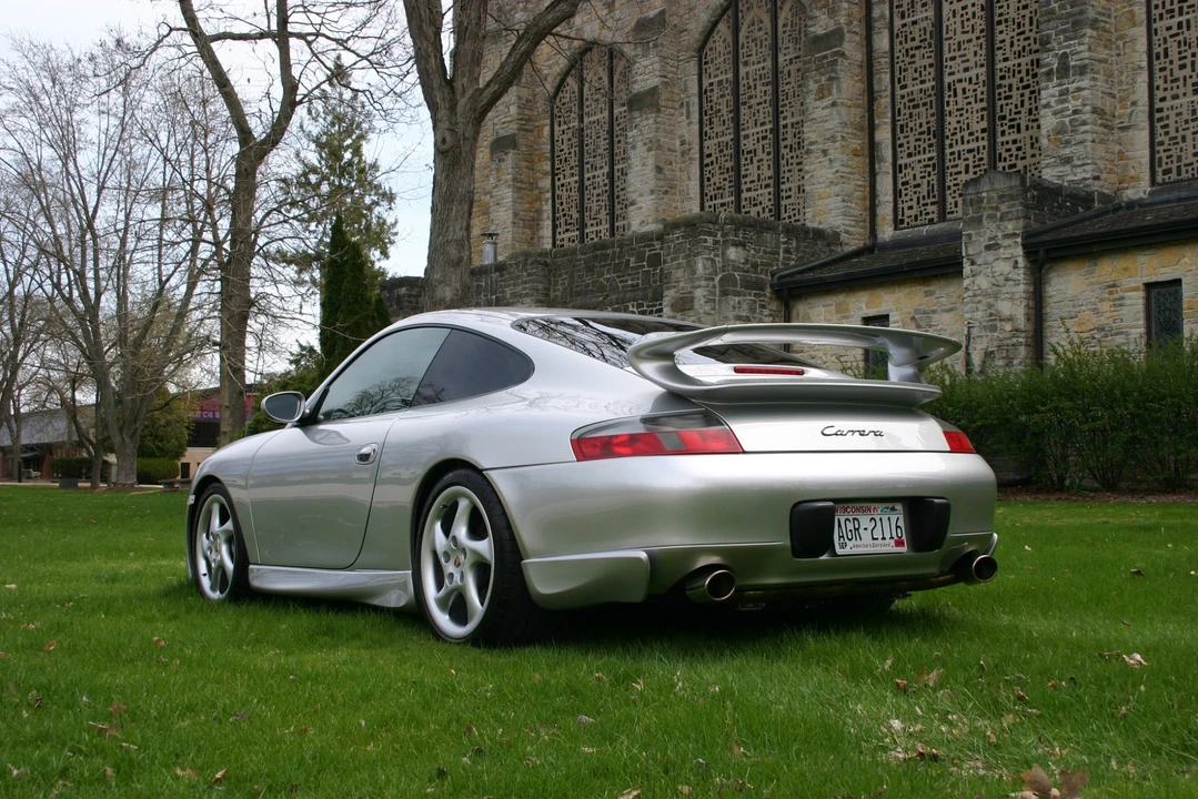 1999 Porsche 996 Carrera - Image 25 of 31