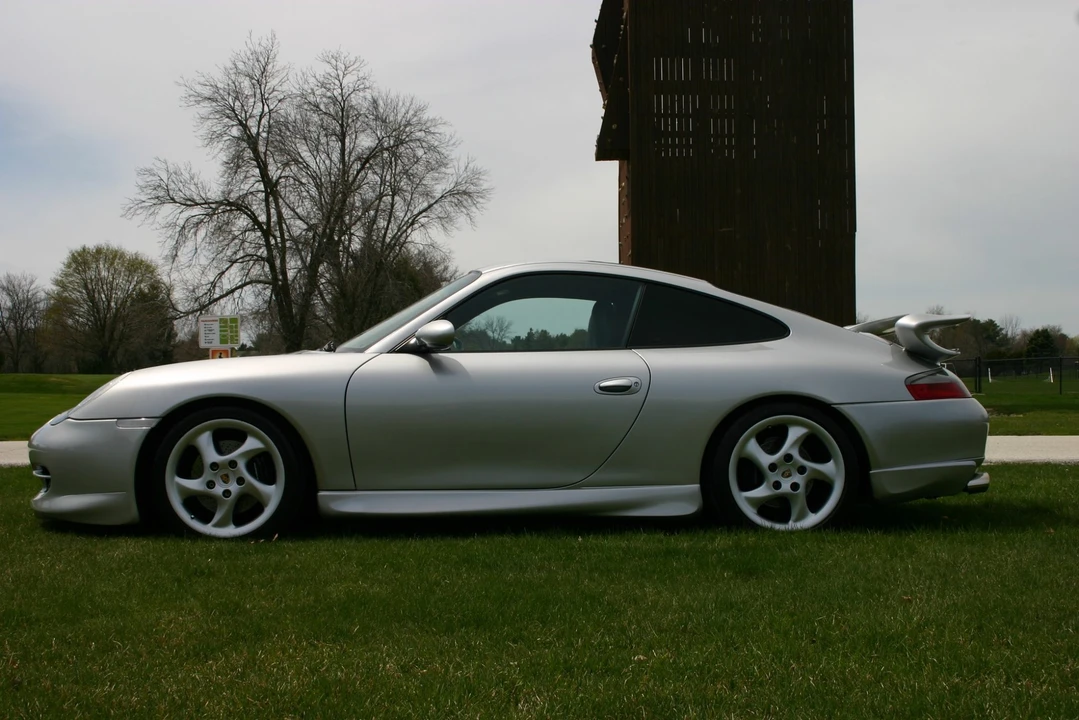 1999 Porsche 996 Carrera - Image 30 of 31