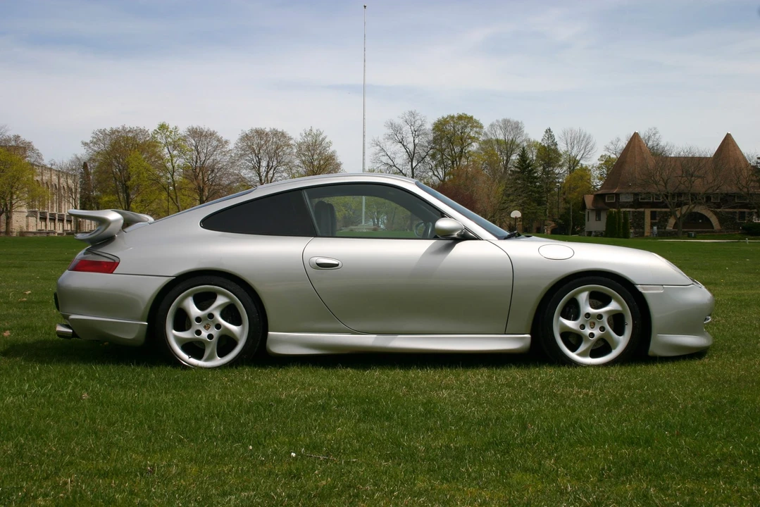 1999 Porsche 996 Carrera - Image 17 of 31