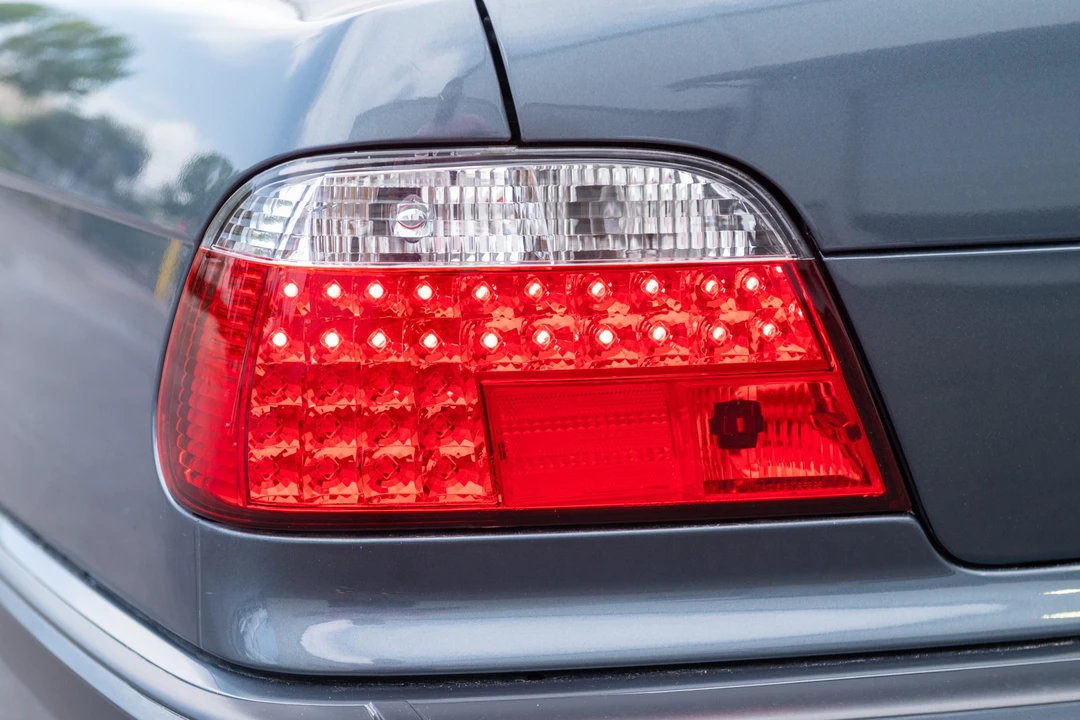 2000 BMW E38 7 Series - Image 24 of 31