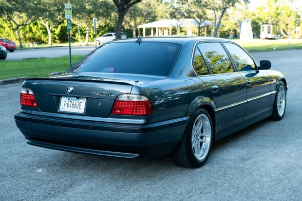 2000 BMW E38 7 Series - Image 2 of 7