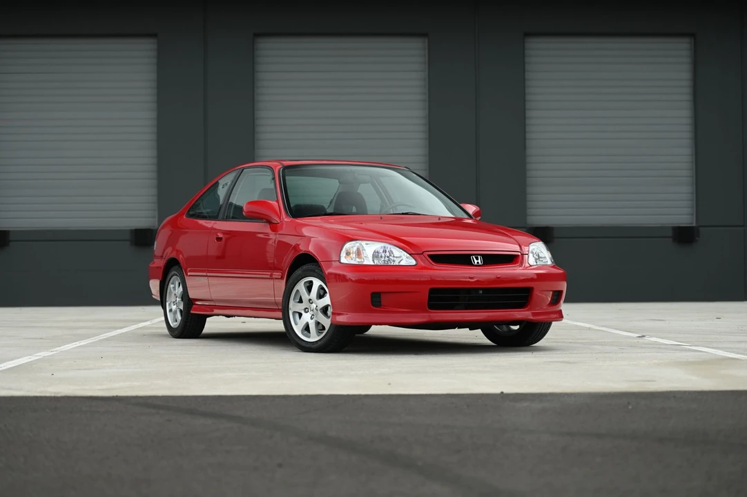 2000 Honda EM1 Civic Si - Image 2 of 31