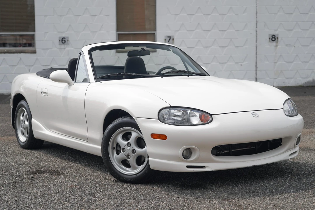 2000 Mazda NB MX-5 Miata - Image 11 of 31