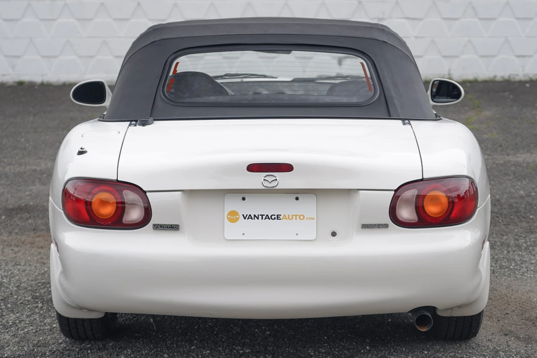 2000 Mazda NB MX-5 Miata - Image 18 of 31