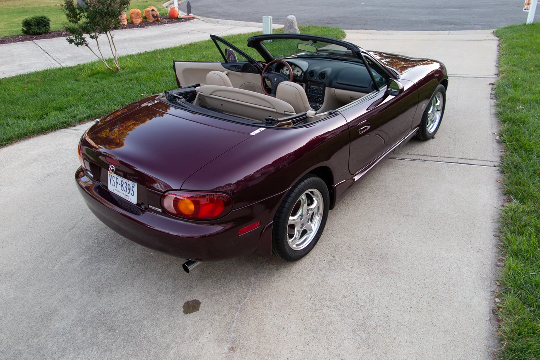 2000 Mazda NB MX-5 Miata - Image 14 of 31