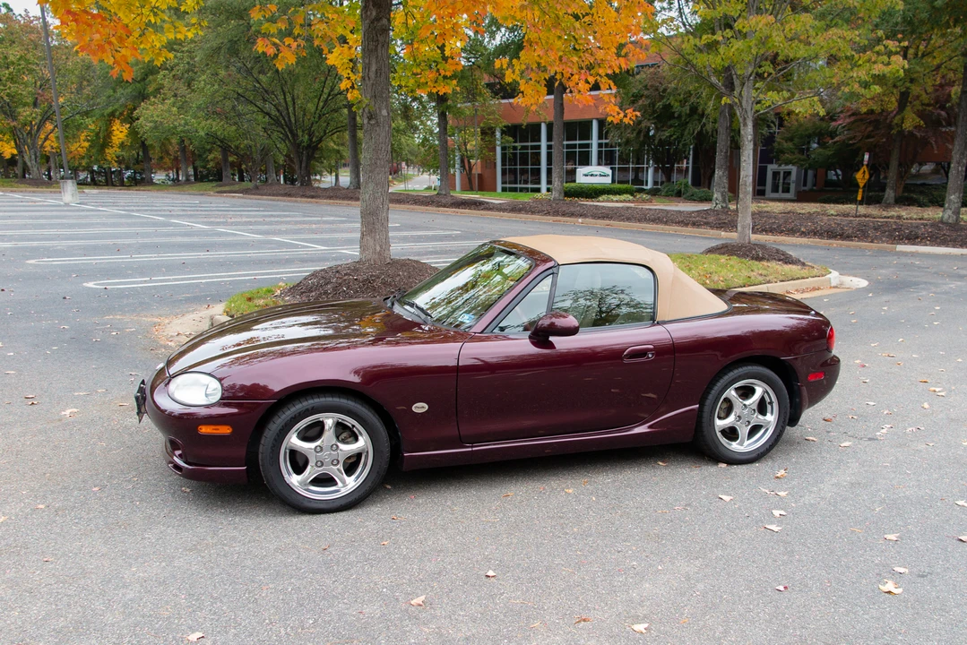 2000 Mazda NB MX-5 Miata - Image 8 of 31