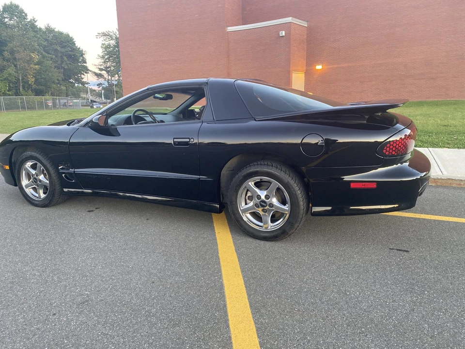 2000 Pontiac Firebird Trans Am 4th Gen - Image 17 of 31