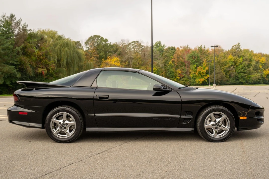 2000 Pontiac Firebird Trans Am 4th Gen - Image 6 of 31