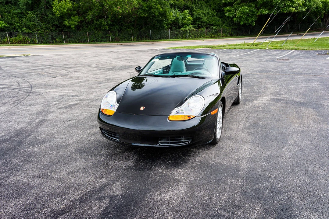 2000 Porsche 986 Boxster - Image 2 of 31