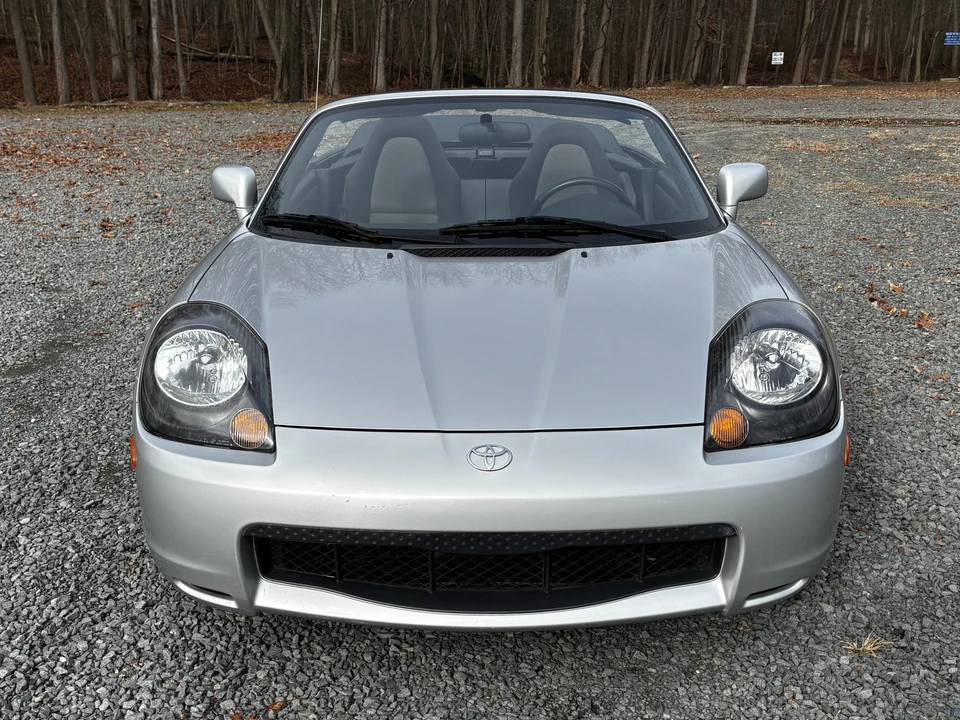 2000 Toyota MR2 Spyder/MR-S - Image 11 of 31