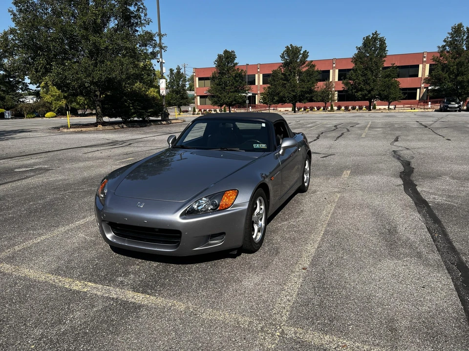 2001 Honda AP1 S2000 - Image 2 of 31