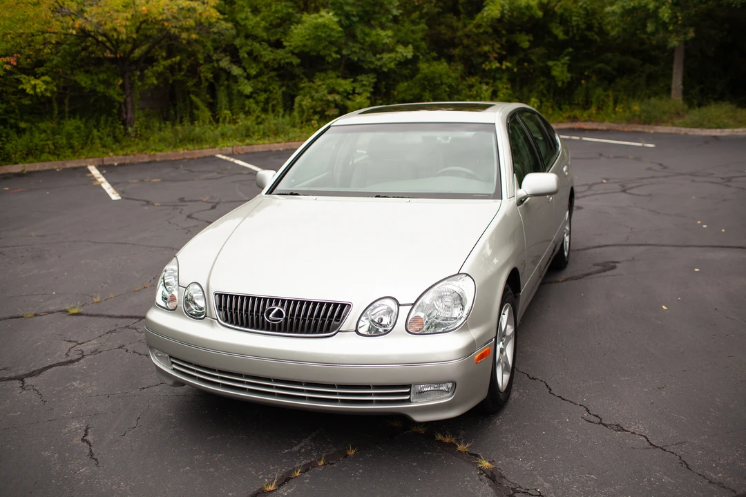 2001 Lexus GS 2nd Gen - Image 3 of 31