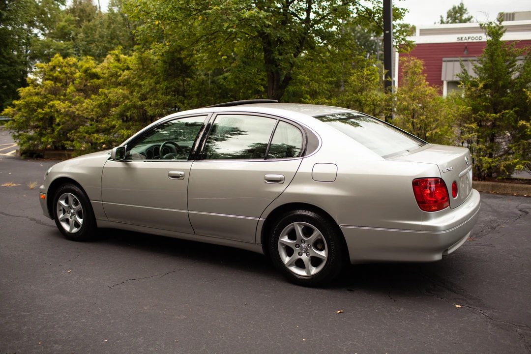 2001 Lexus GS 2nd Gen - Image 25 of 31