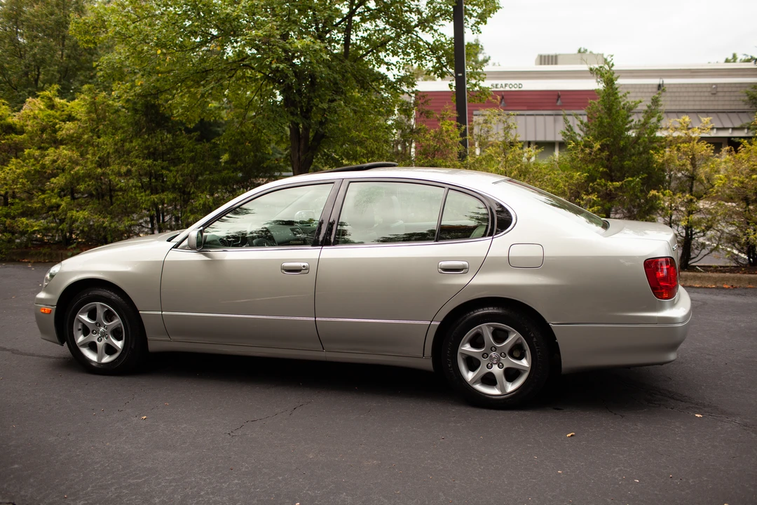 2001 Lexus GS 2nd Gen - Image 26 of 31