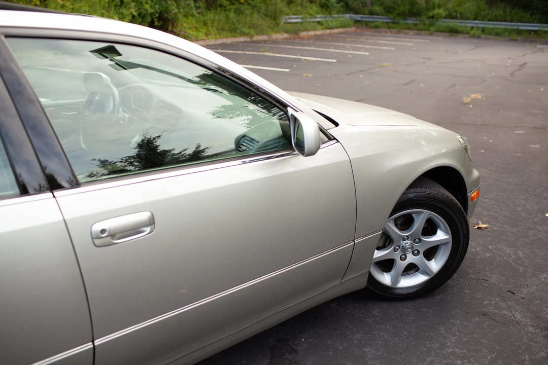 2001 Lexus GS 2nd Gen - Image 31 of 31