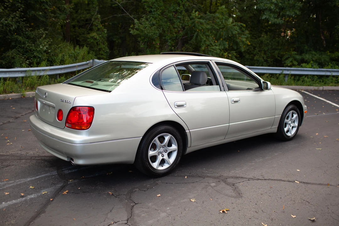 2001 Lexus GS 2nd Gen - Image 14 of 31
