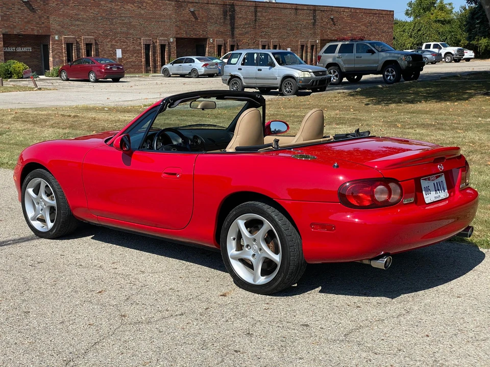 2001 Mazda NB MX-5 Miata - Image 15 of 31