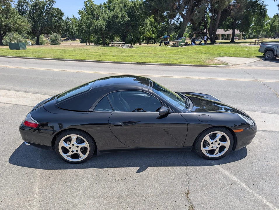 2001 Porsche 996 Carrera - Image 25 of 31
