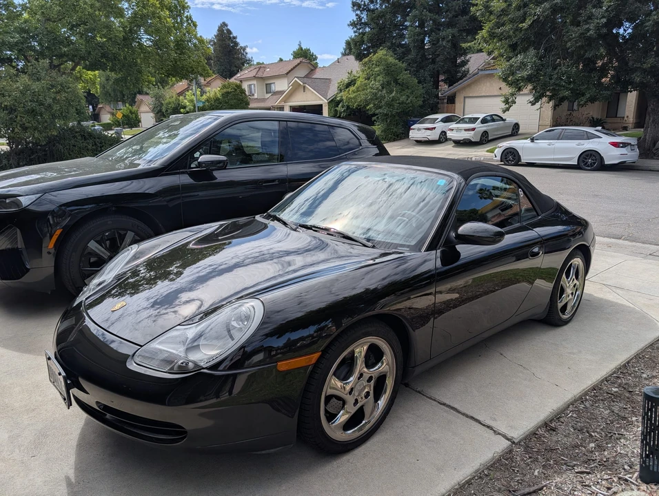 2001 Porsche 996 Carrera - Image 19 of 31