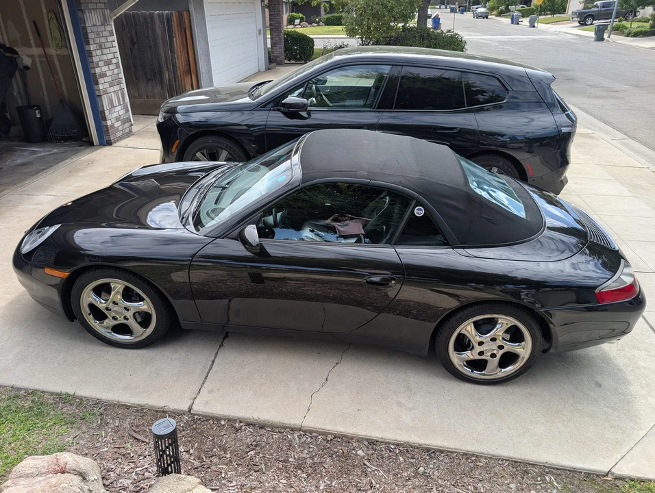 2001 Porsche 996 Carrera - Image 26 of 31