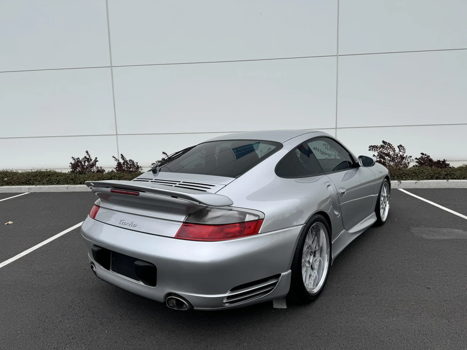 2001 Porsche 996 Turbo - Image 28 of 31