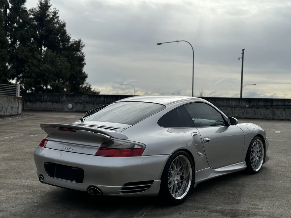 2001 Porsche 996 Turbo - Image 30 of 31