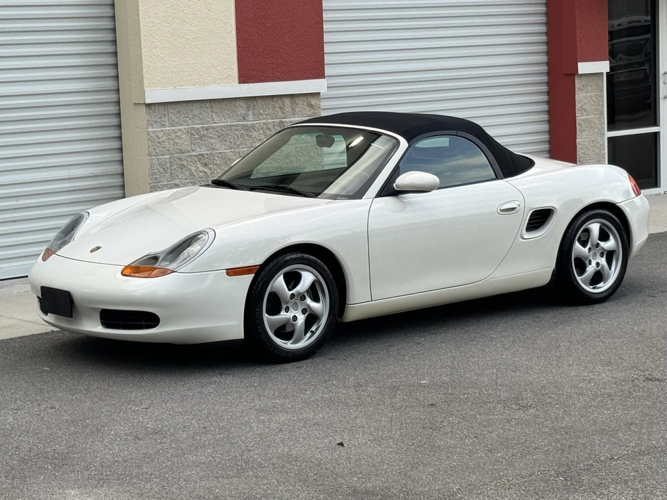 2001 Porsche 986 Boxster - Image 29 of 31
