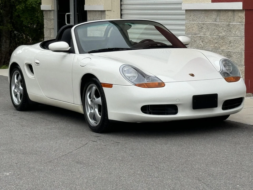 2001 Porsche 986 Boxster - Image 7 of 31