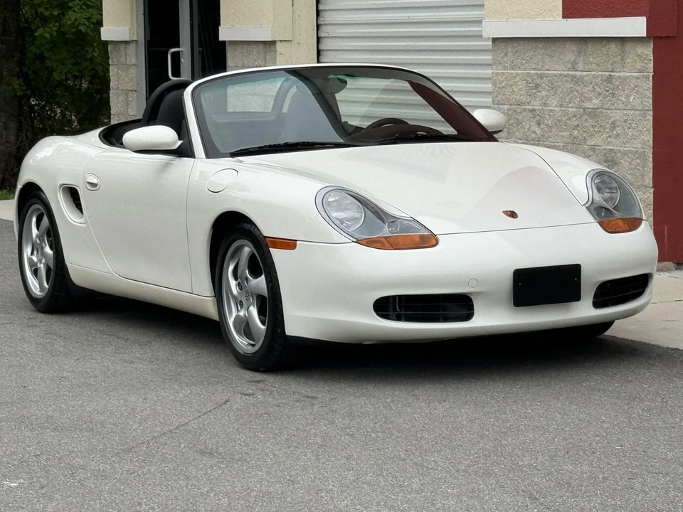 2001 Porsche 986 Boxster - Image 8 of 31