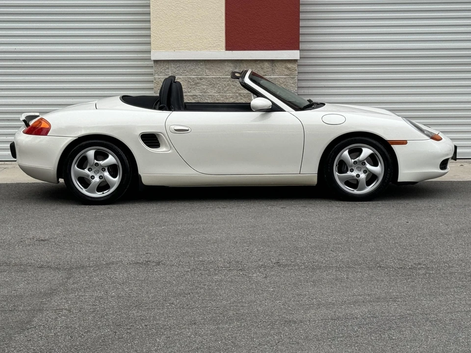 2001 Porsche 986 Boxster - Image 10 of 31