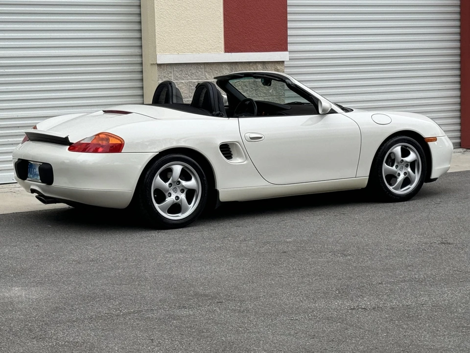 2001 Porsche 986 Boxster - Image 13 of 31