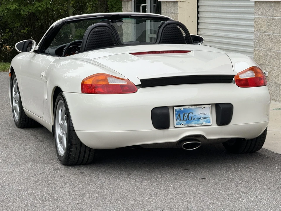 2001 Porsche 986 Boxster - Image 19 of 31