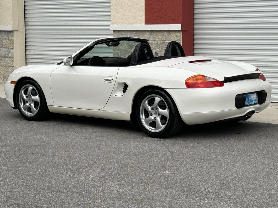 2001 Porsche 986 Boxster - Image 22 of 31