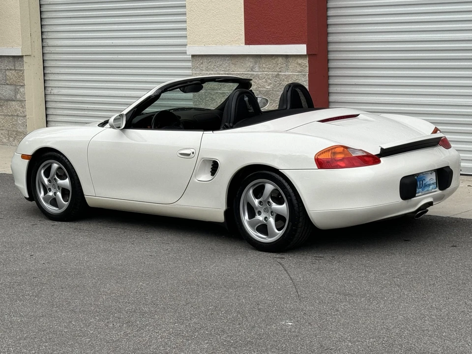 2001 Porsche 986 Boxster - Image 21 of 31