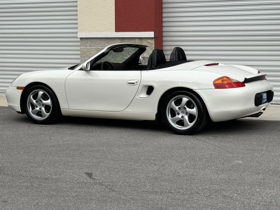 2001 Porsche 986 Boxster - Image 23 of 31