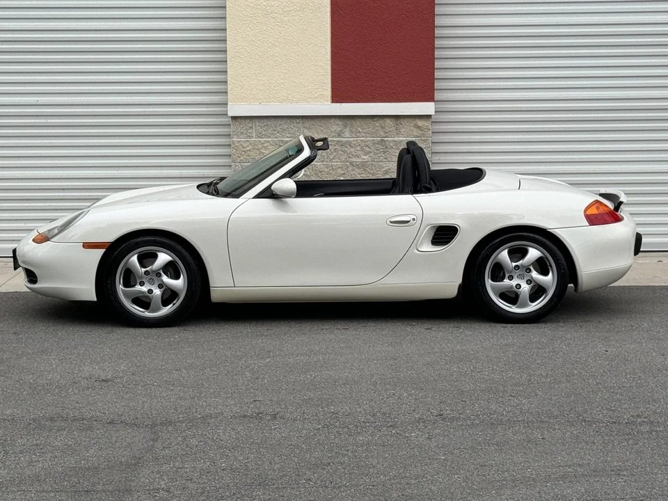 2001 Porsche 986 Boxster - Image 25 of 31